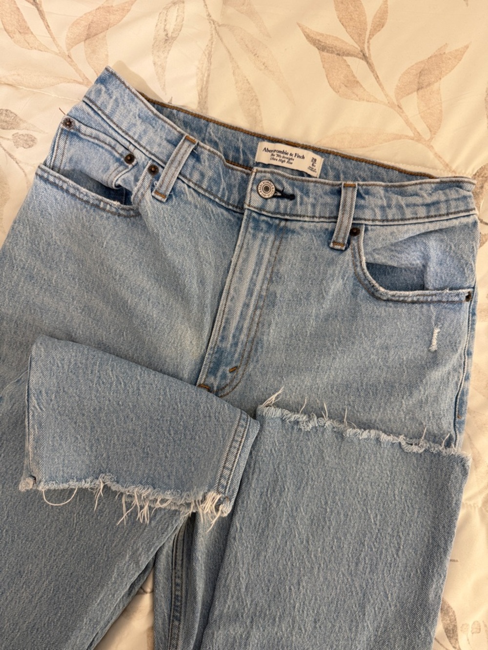 Abercrombie & Fitch Jeans - Picture 4 of 5